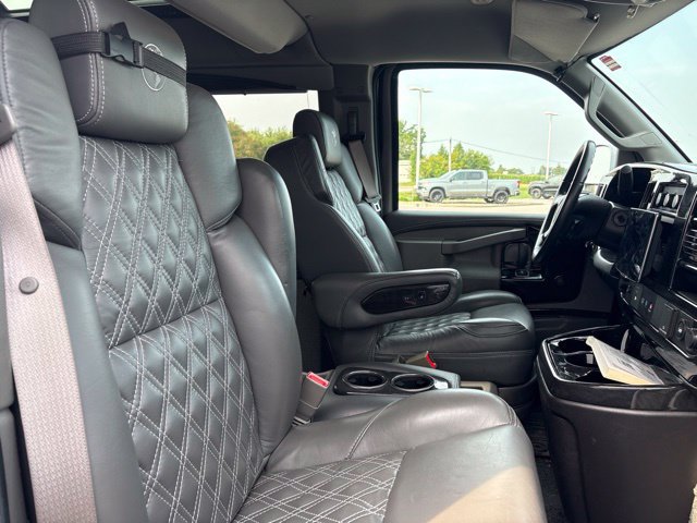 Used 2023 Chevrolet Express 2500 RWD image 11