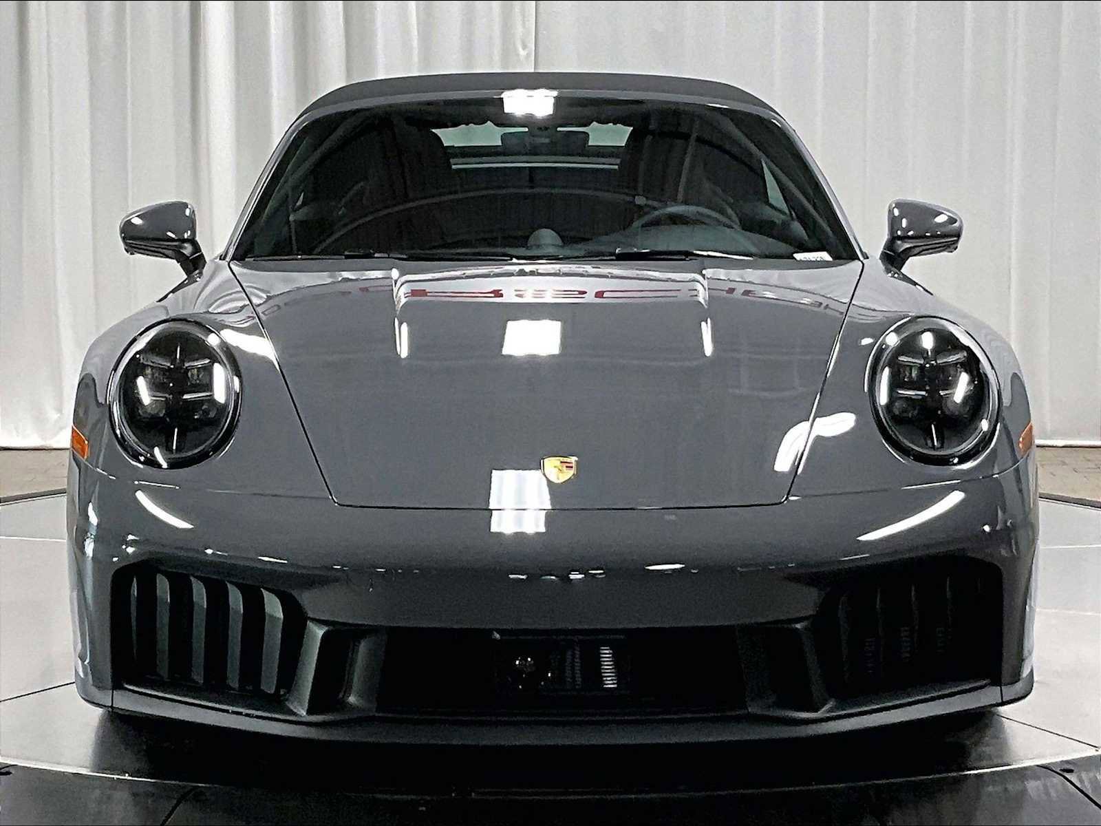 Used 2026 Porsche 911 Carrera GTS RWD image 12
