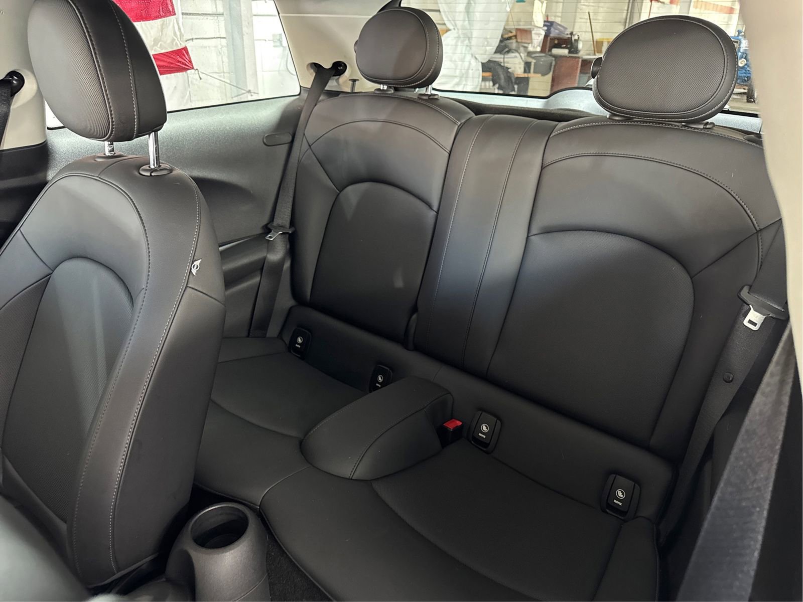 Used 2014 MINI Cooper 2-Door Hardtop FWD image 10