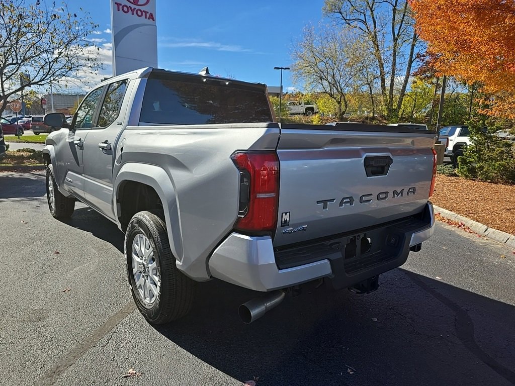 Used 2024 Toyota Tacoma SR5 image 6