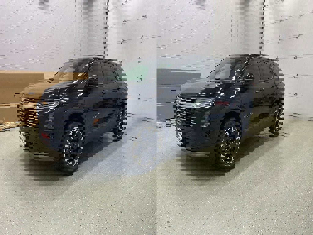 New 2026 Chevrolet Equinox LT w/ Convenience Package II image 6