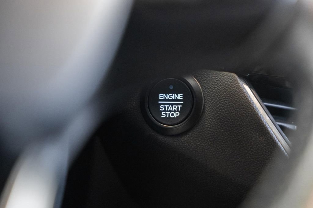 Used 2020 Ford Escape Titanium AWD/4WD image 27