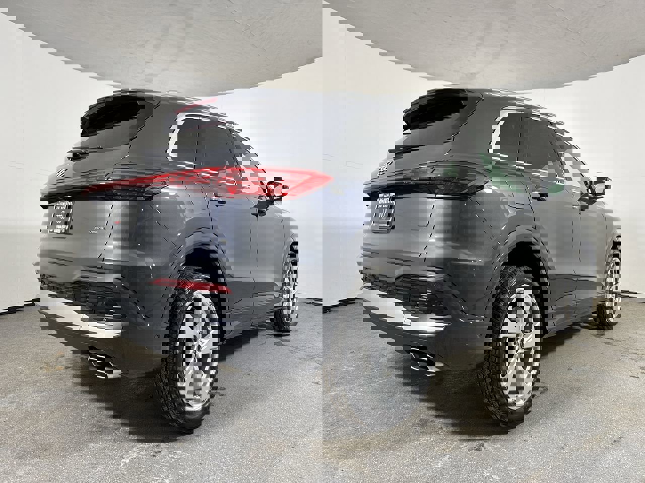 Used 2025 Audi Q5 Premium Plus w/ Premium Plus image 36