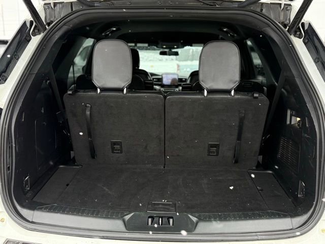 Used 2020 Ford Explorer XLT w/ Equipment Group 202A image 15