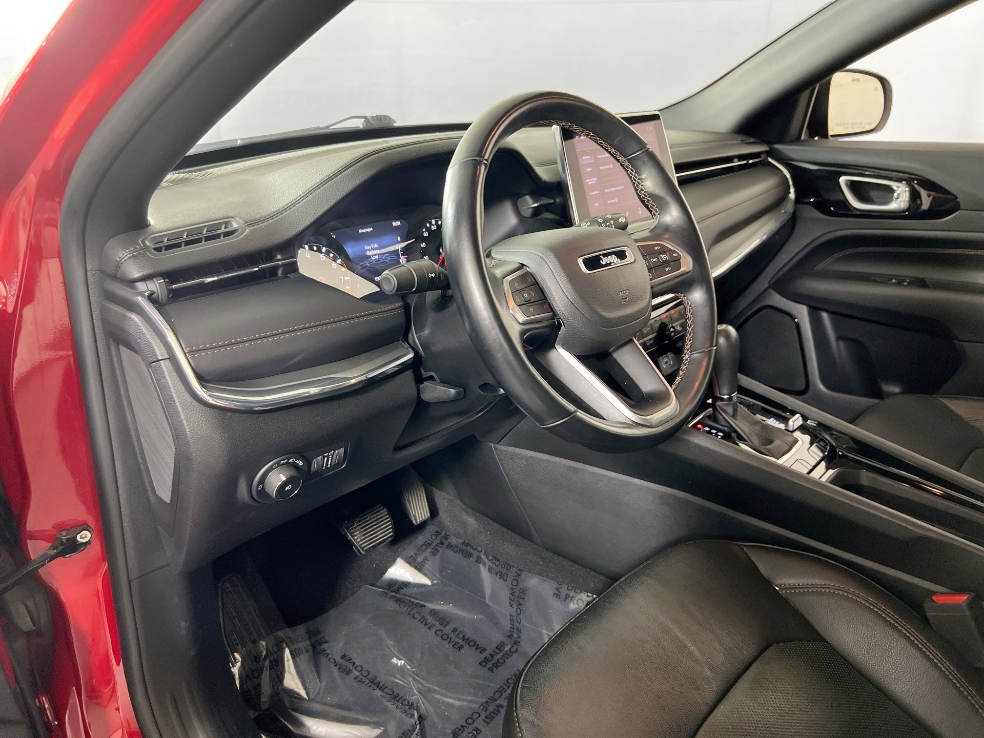 Used 2022 Jeep Compass Limited image 9