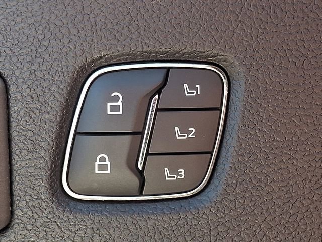 Used 2021 Ford F250 Lariat w/ Lariat Ultimate Package image 26