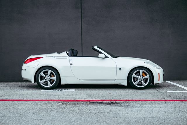 Used 2007 Nissan 350Z Grand Touring RWD image 9