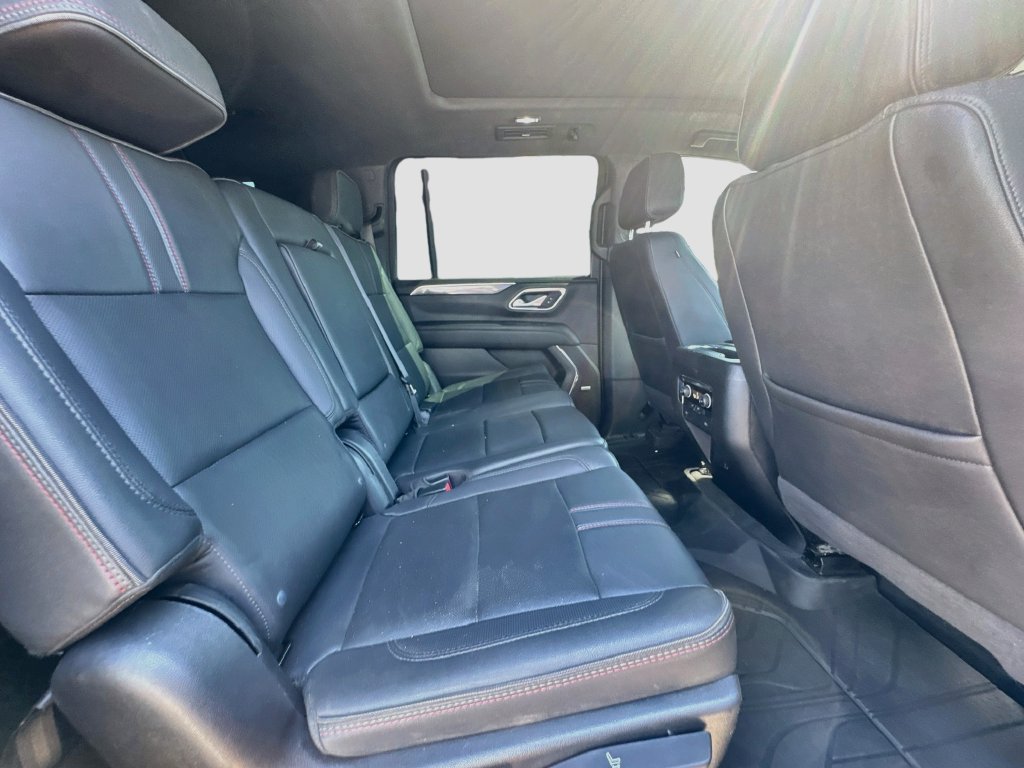 Used 2023 Chevrolet Suburban RST AWD/4WD image 30