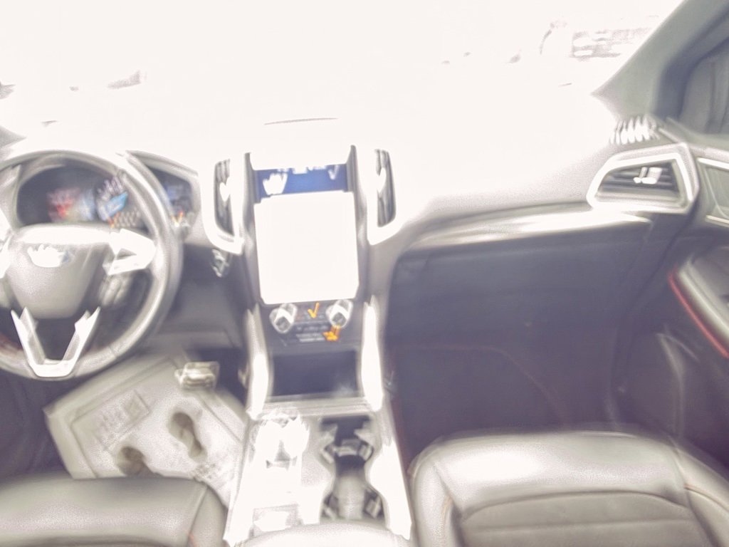 Used 2024 Ford Edge ST-Line image 19
