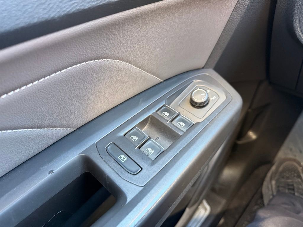 Used 2022 Volkswagen Atlas Cross Sport SE image 21