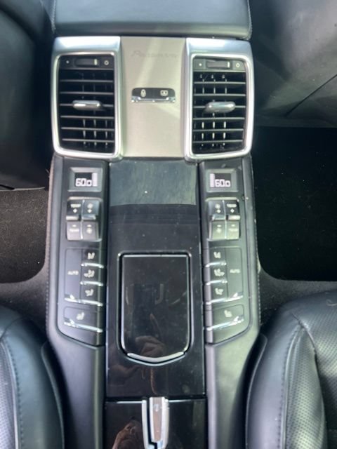 Used 2016 Porsche Panamera Edition RWD image 32