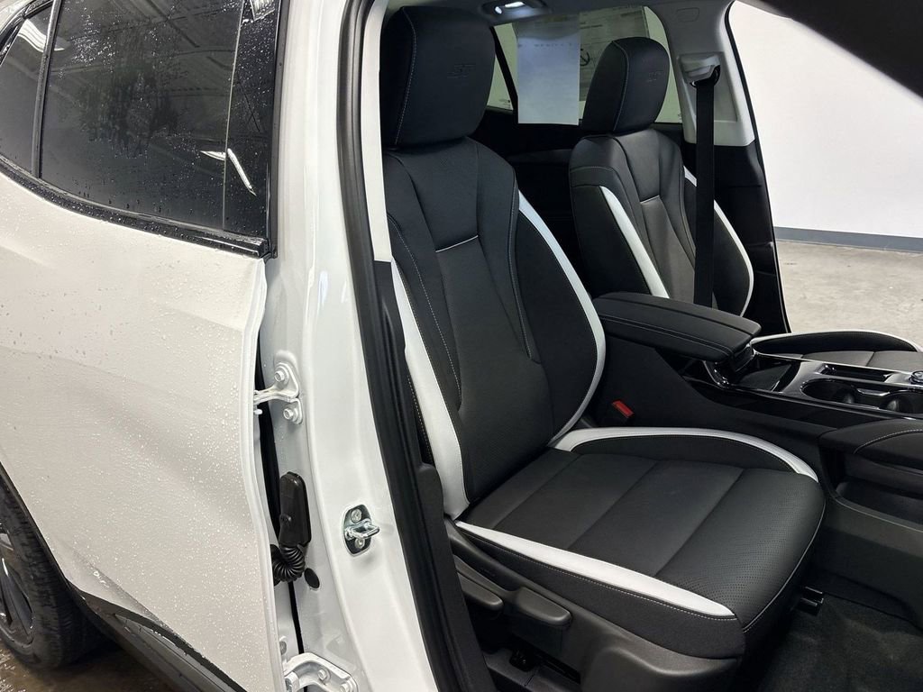 New 2025 Buick Envision Sport Touring image 33