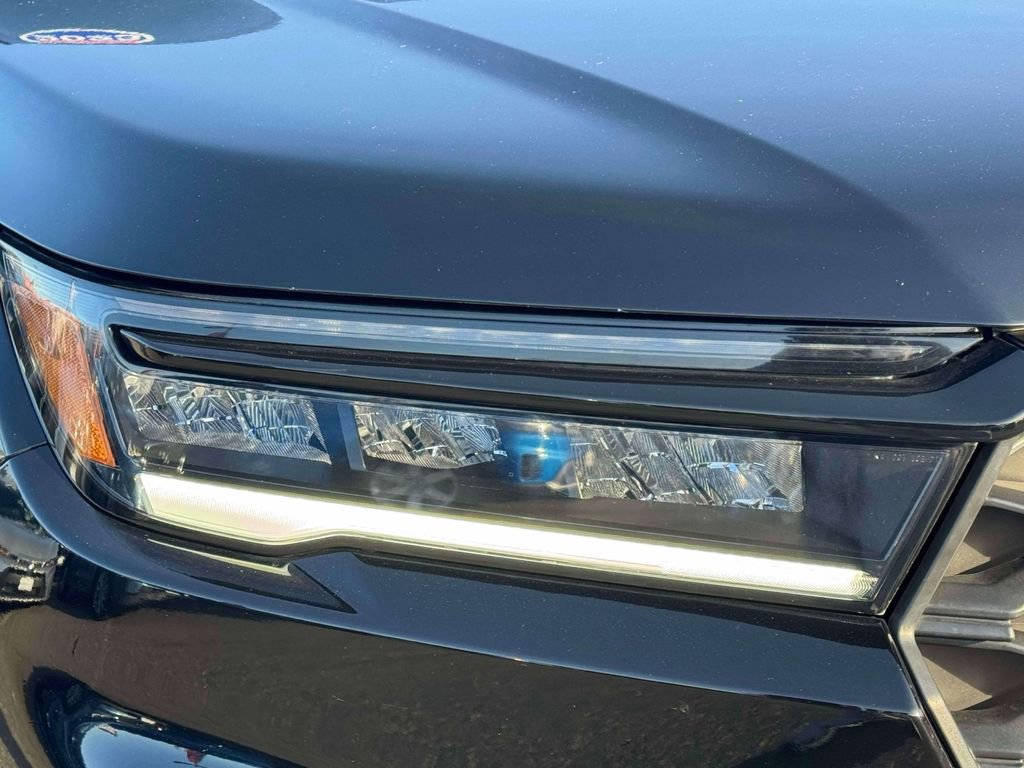 Used 2023 Honda Pilot Sport image 10