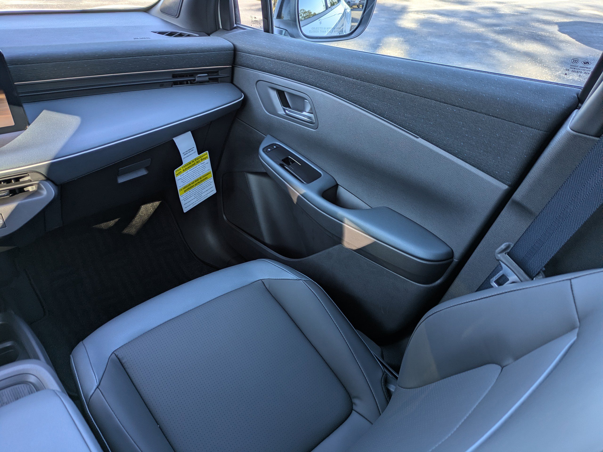 New 2026 Nissan Leaf SV+ w/ Floor Mat Package (SV+) image 18