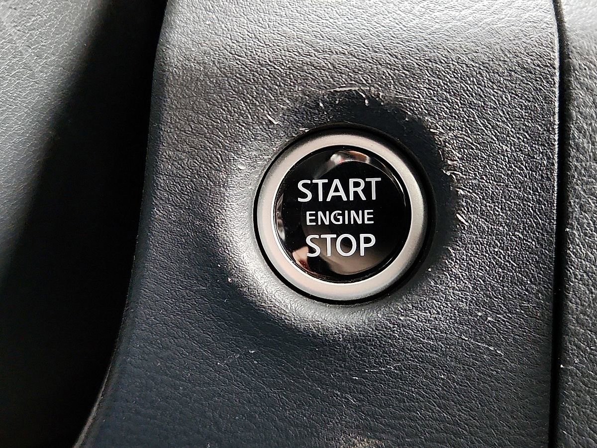 Used 2025 Nissan Frontier SV RWD image 9