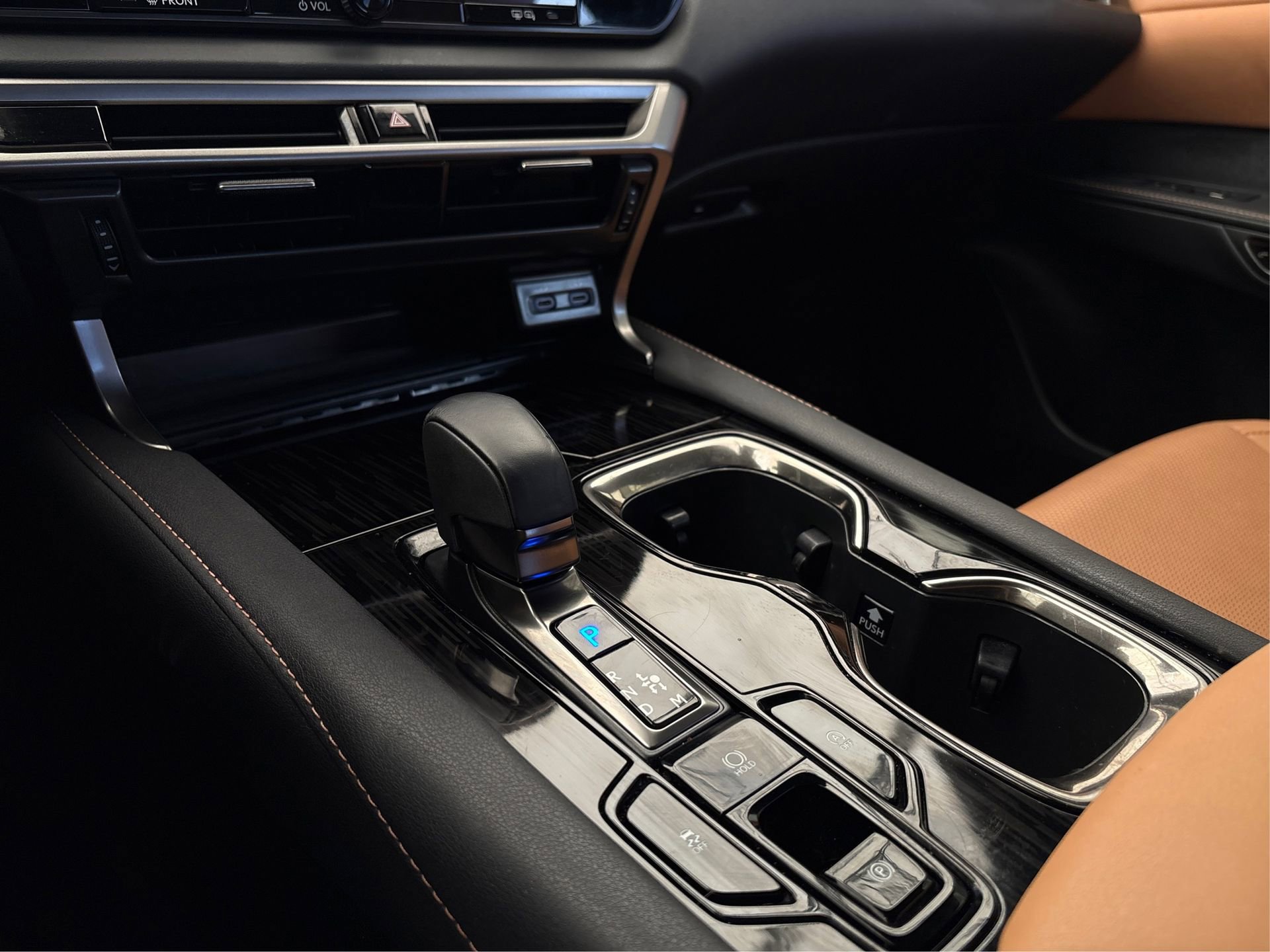 Used 2025 Lexus RX 350 FWD w/ Technology Package image 28