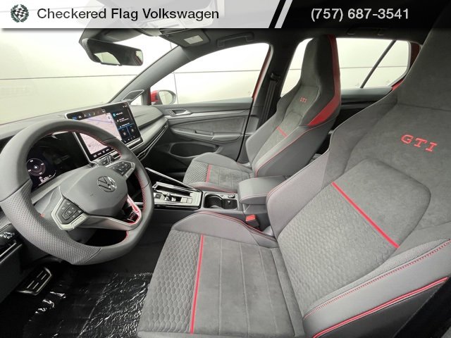 New 2025 Volkswagen GTI SE image 2