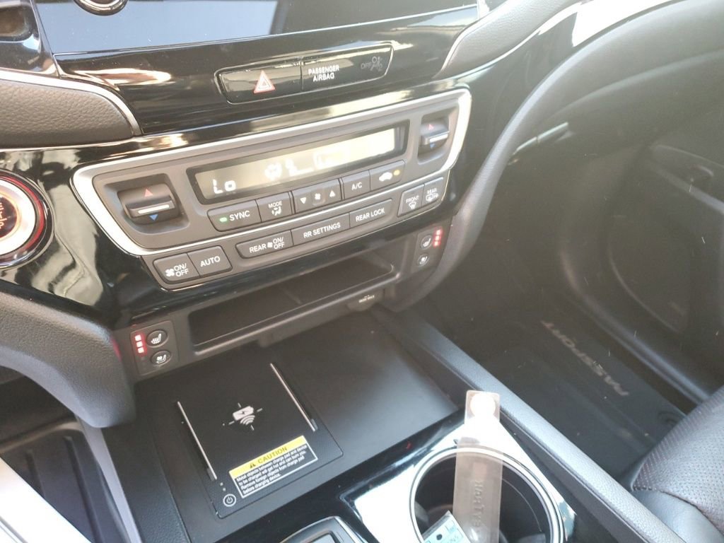 Certified 2024 Honda Passport Black Edition image 21