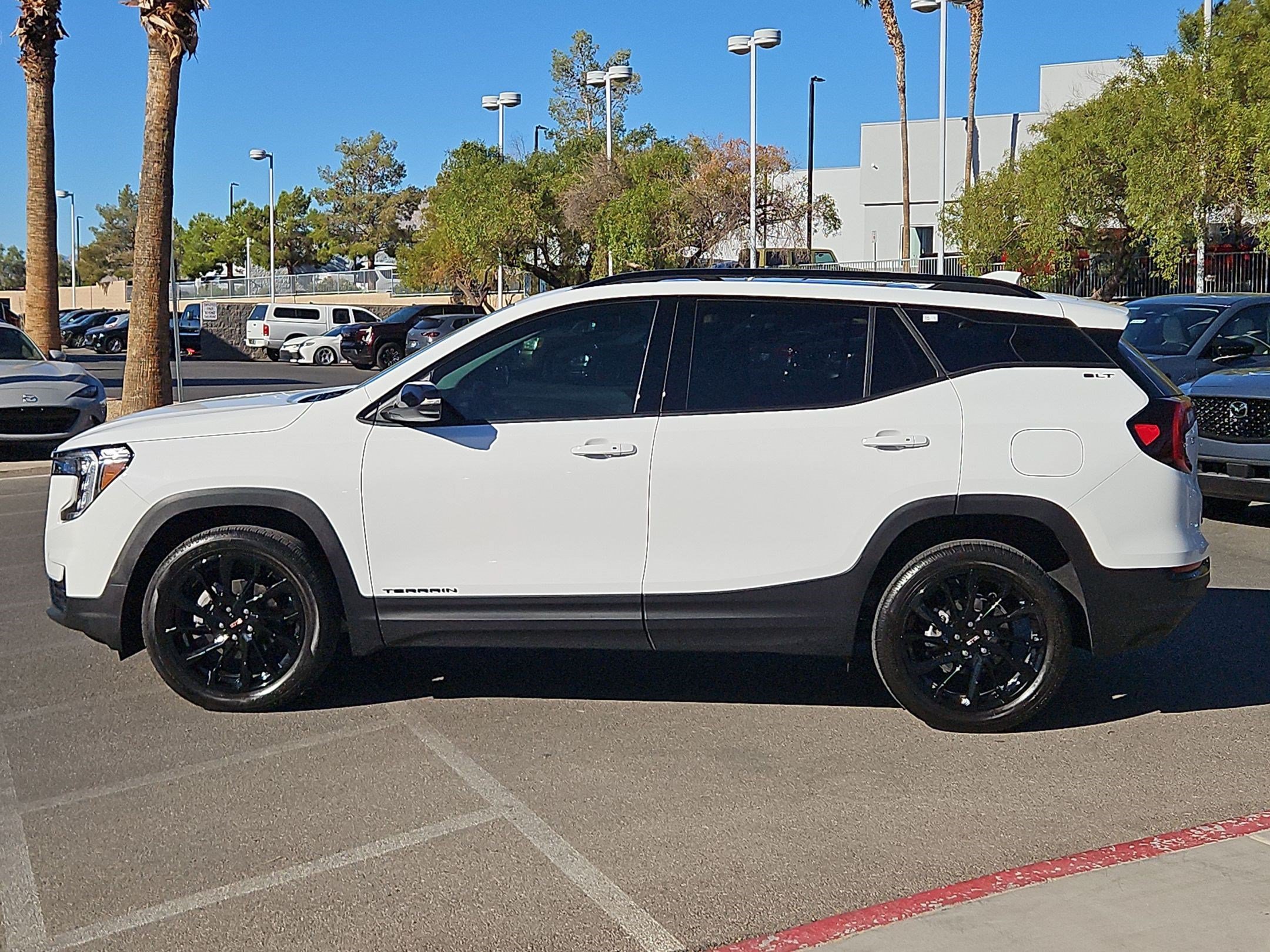 Used 2024 GMC Terrain SLT w/ Elevation Edition AWD/4WD image 2