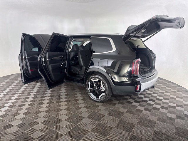 Certified 2024 Kia Telluride EX w/ EX Captain's Chair Package AWD/4WD image 18