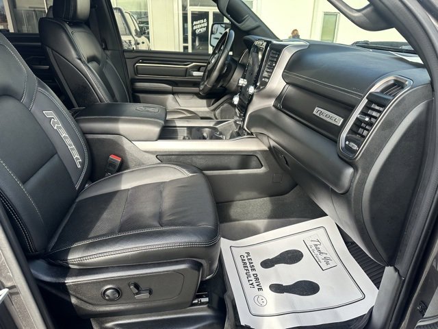 Used 2022 RAM 1500 Rebel w/ Night Edition image 10