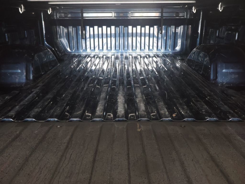 Used 2020 Chevrolet Silverado 1500 RST w/ Z71 Off-Road Package AWD/4WD image 13