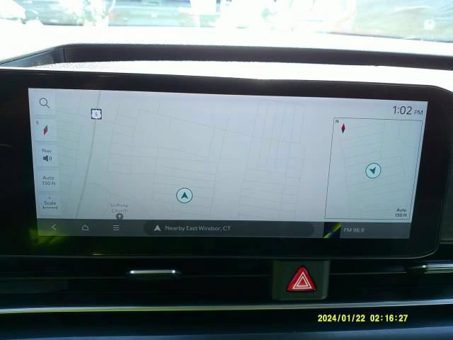Used 2025 Kia Carnival FWD image 9