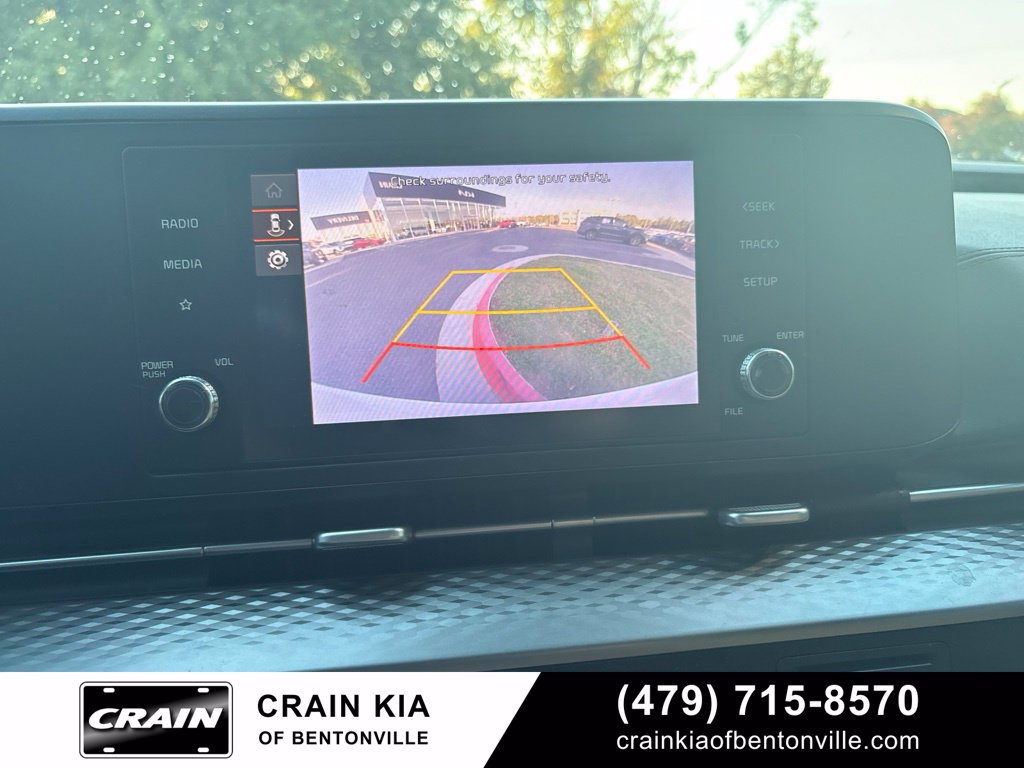 Certified 2024 Kia Carnival LX FWD image 25