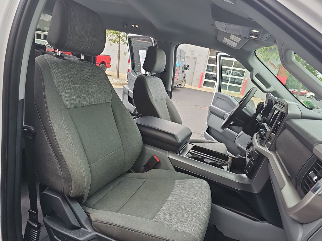 Used 2022 Ford F150 XLT w/ XTR Package image 10