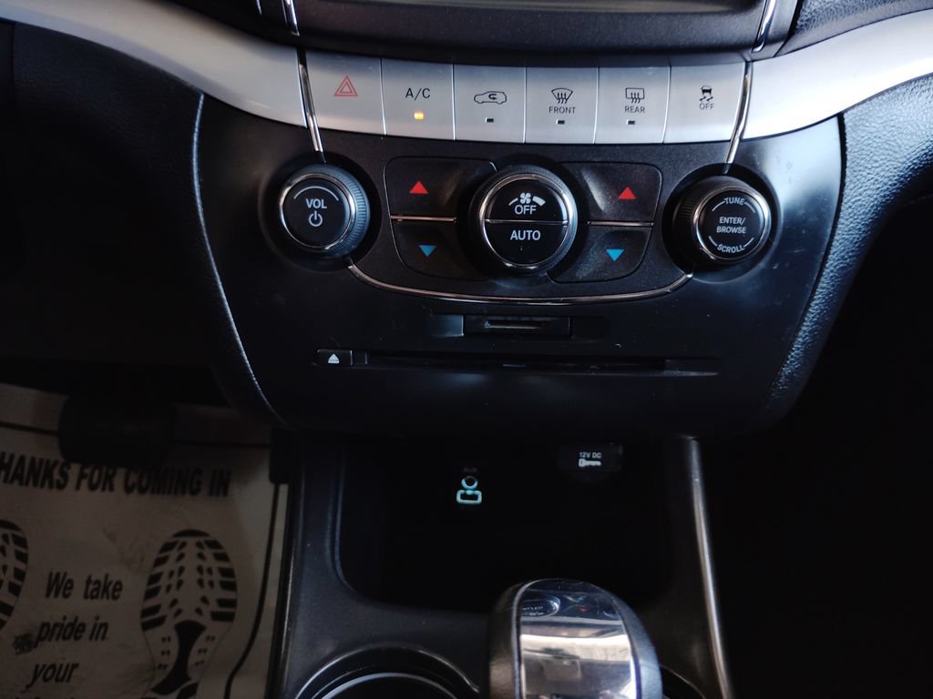 Used 2019 Dodge Journey SE w/ Safe & Sound Group FWD image 38