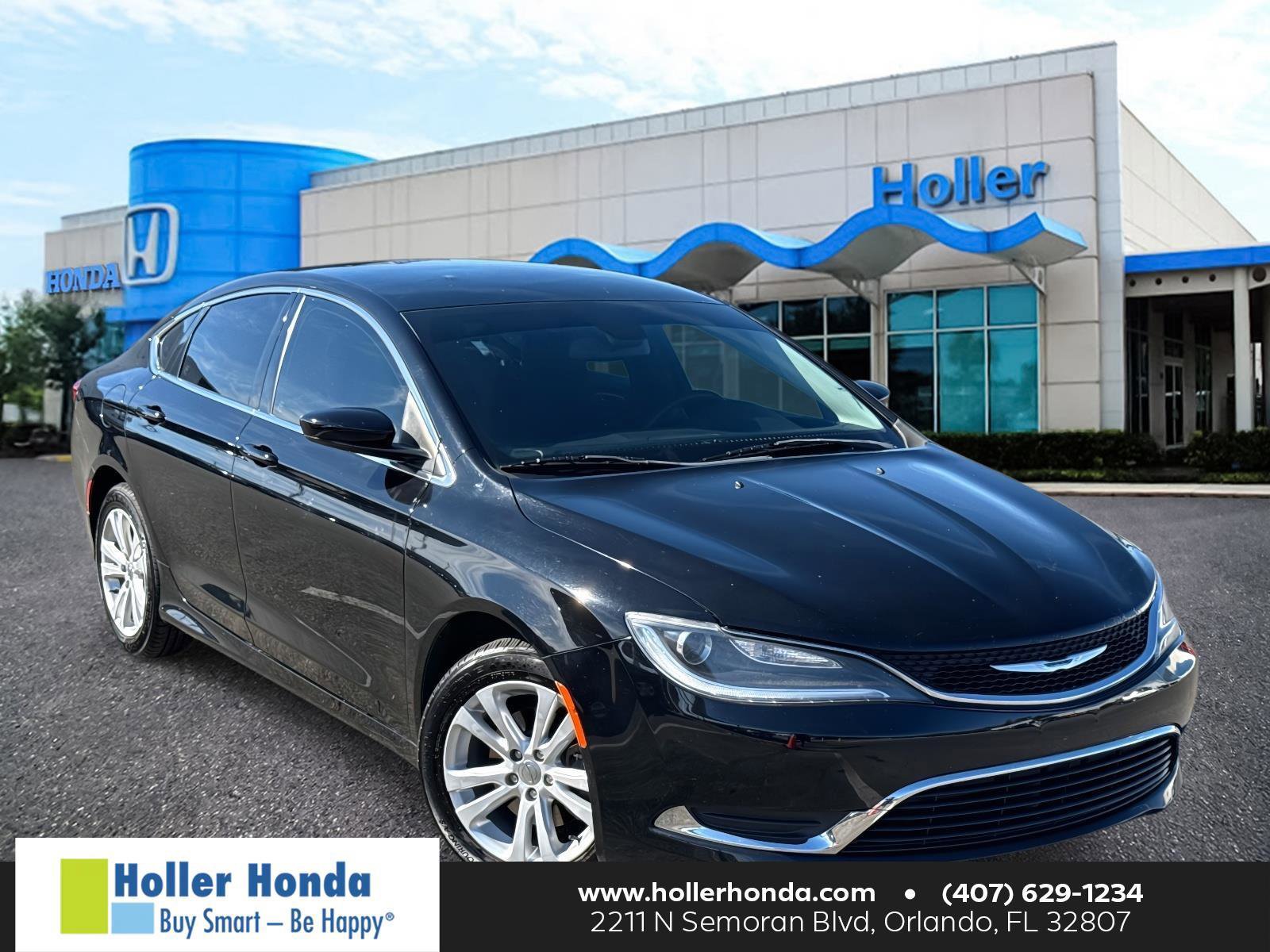 Used 2015 Chrysler 200 Limited w/ Convenience Group image 1
