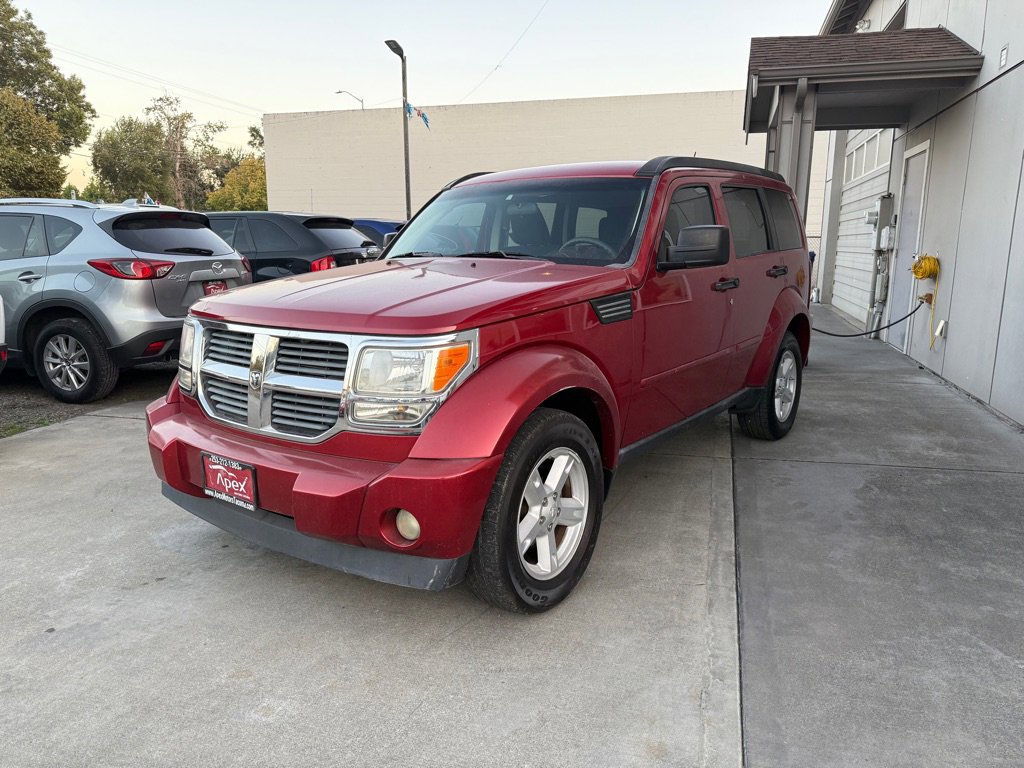Used 2008 Dodge Nitro SXT image 3
