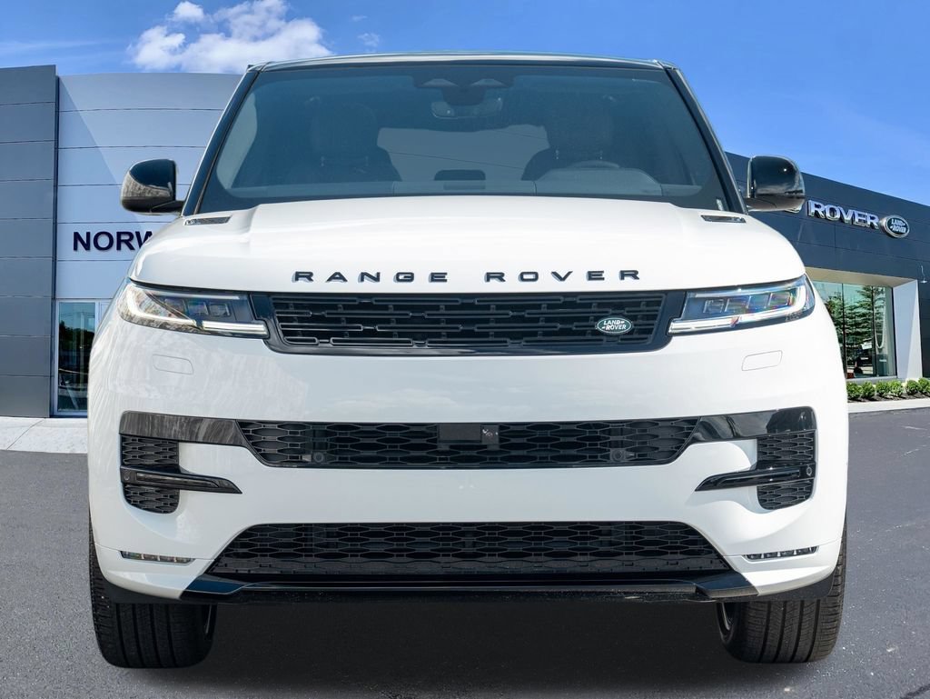 New 2026 Land Rover Range Rover Sport Dynamic SE AWD/4WD image 2