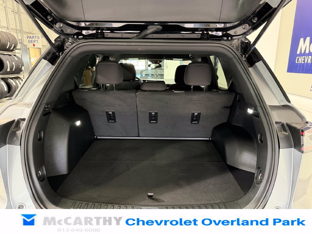Used 2025 Chevrolet Equinox LT AWD/4WD image 26