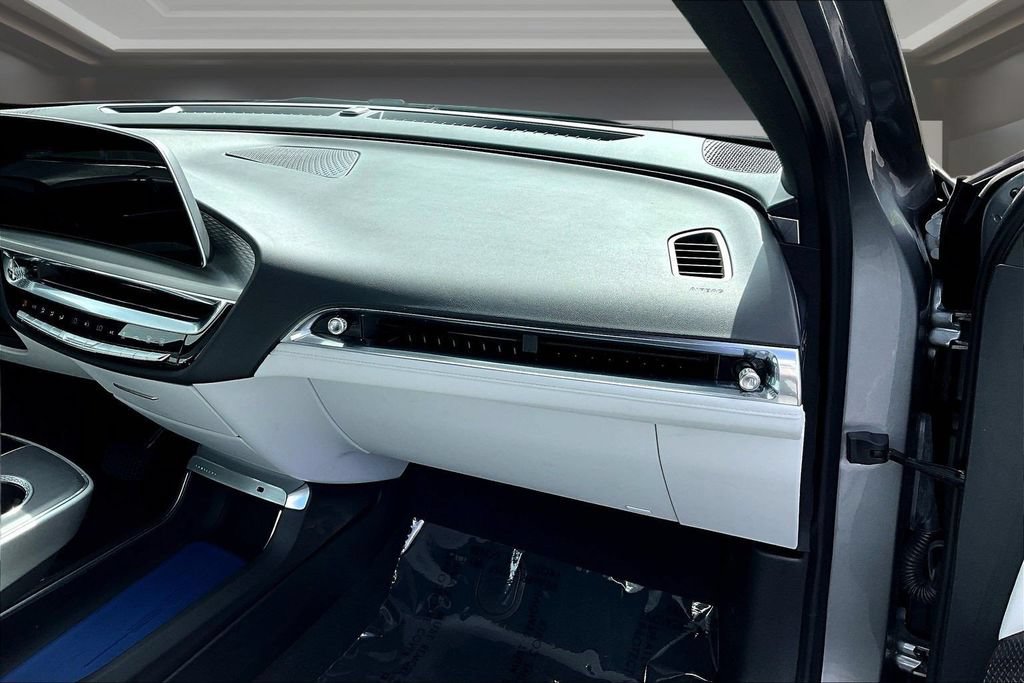 Certified 2024 Cadillac Lyriq Sport AWD/4WD image 25