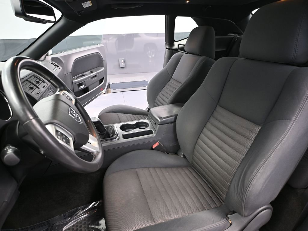 Used 2013 Dodge Challenger R/T image 22