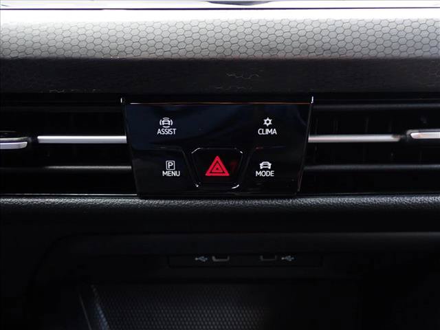 Used 2022 Volkswagen GTI SE FWD image 21