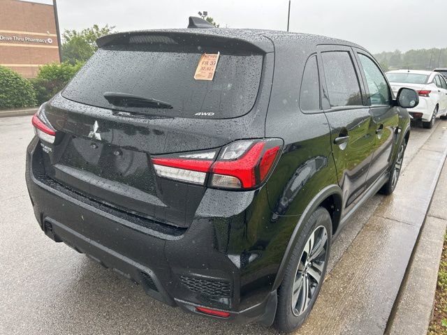Used 2024 Mitsubishi Outlander Sport SE AWD/4WD image 3