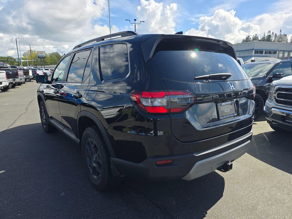 Used 2023 Honda Pilot TrailSport image 5