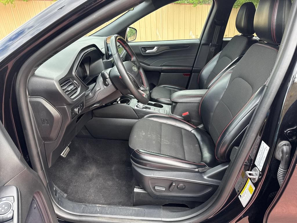 Used 2024 Ford Escape ST-Line AWD/4WD image 11