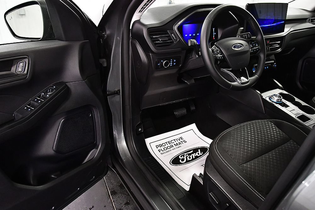 Used 2024 Ford Escape Active w/ Tech Pack #1 AWD/4WD image 16