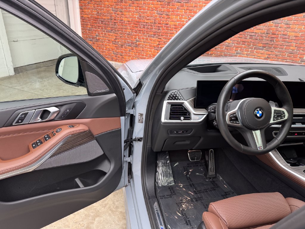 Certified 2026 BMW X5 xDrive40i w/ Executive Package AWD/4WD image 9