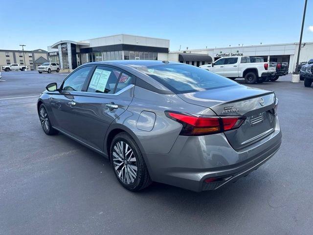 Used 2025 Nissan Altima 2.5 SV FWD image 5