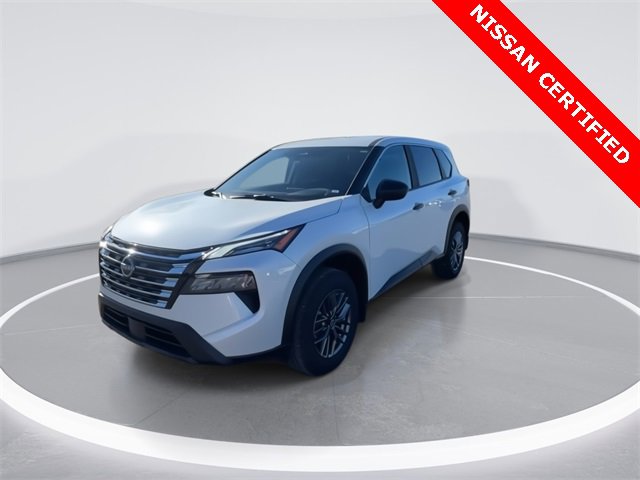 Certified 2025 Nissan Rogue S image 4