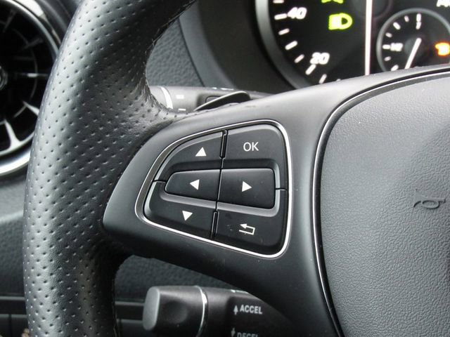 Used 2023 Mercedes-Benz Metris Passenger image 23