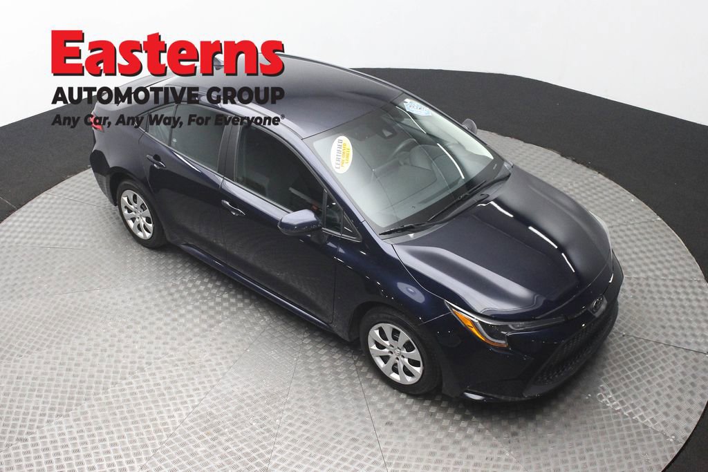 Used 2021 Toyota Corolla LE image 3