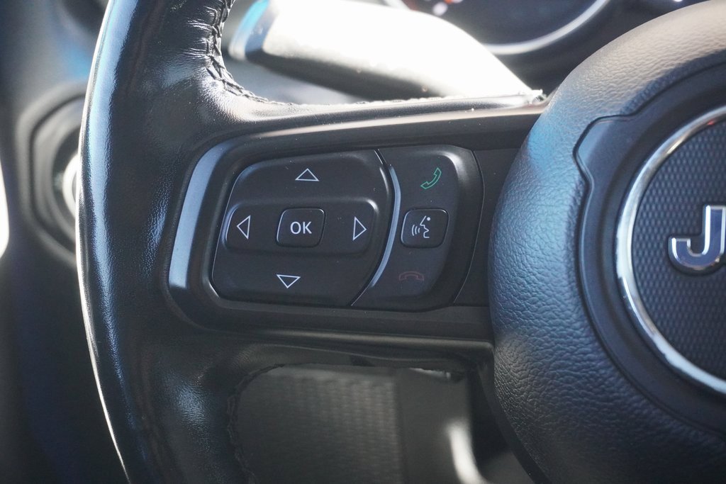 Used 2021 Jeep Gladiator Willys image 14