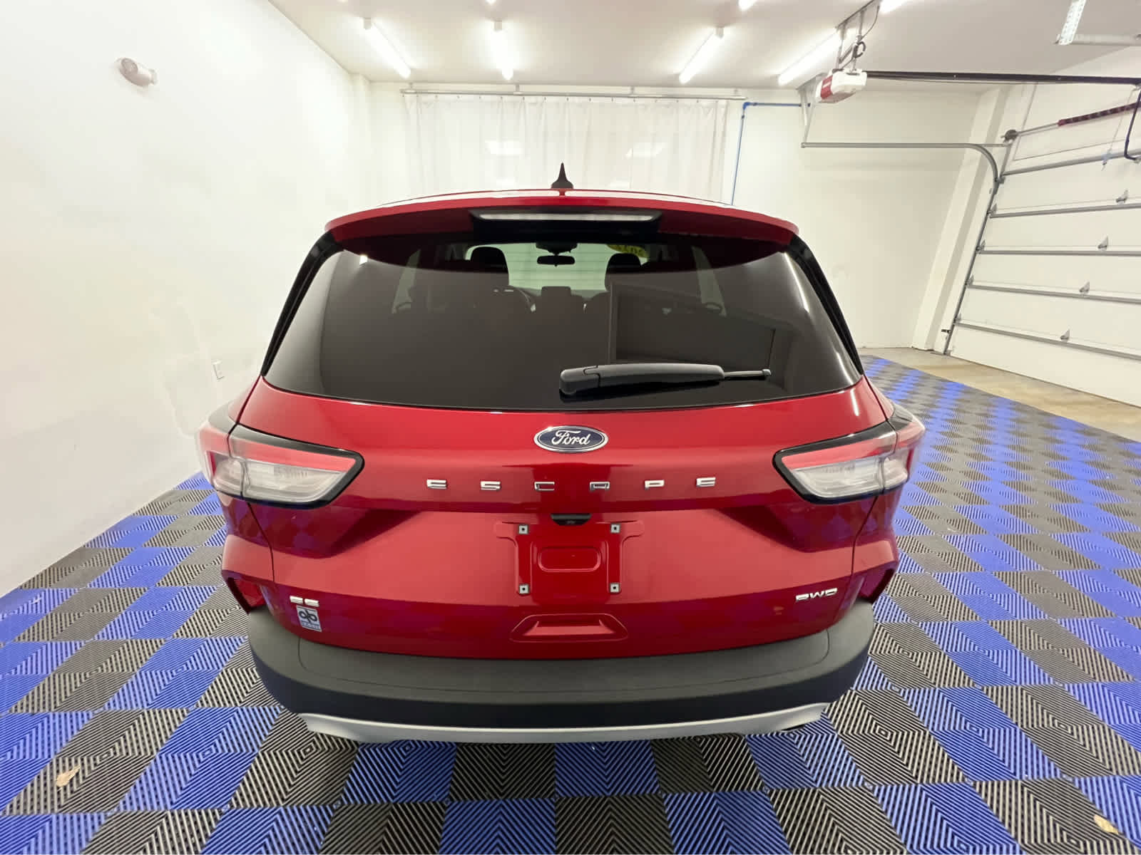 Used 2022 Ford Escape SE w/ Cold Weather Package image 10