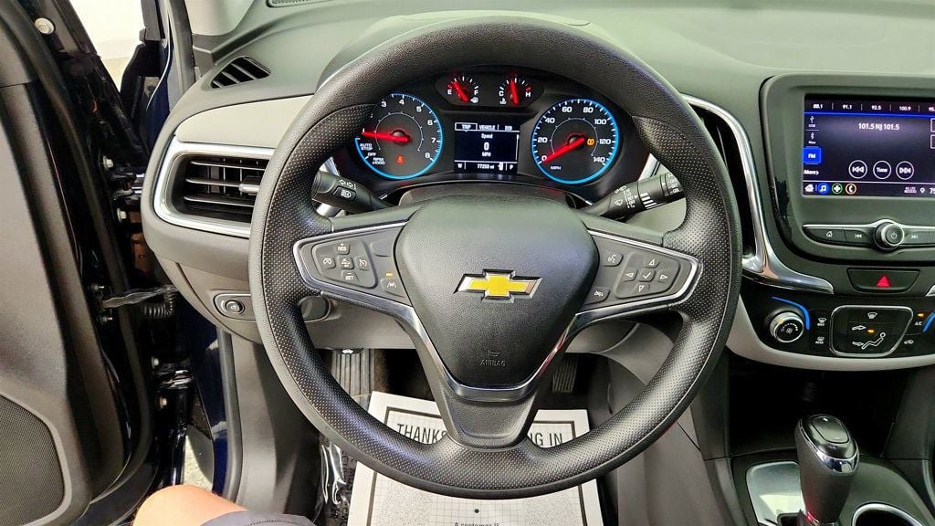 Used 2020 Chevrolet Equinox LS w/ LS Convenience Package FWD image 12