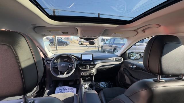 Used 2022 Ford Escape SEL w/ SEL Stealth AWD Package image 18